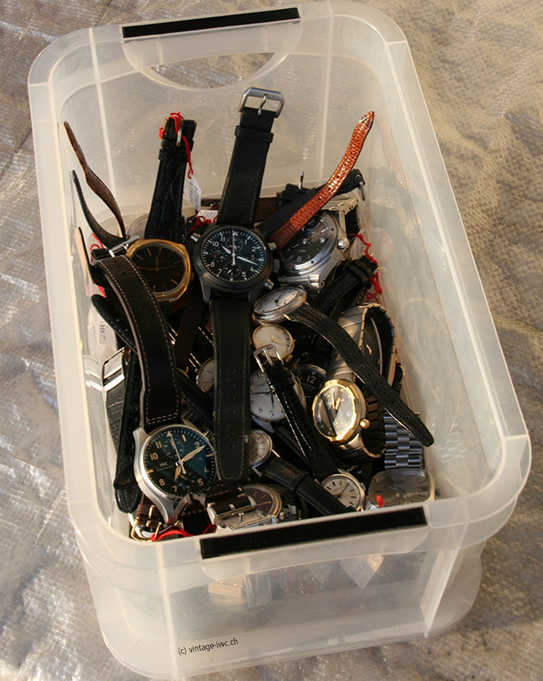 www.vintage-iwc.ch/bilder/watch-box2.jpg